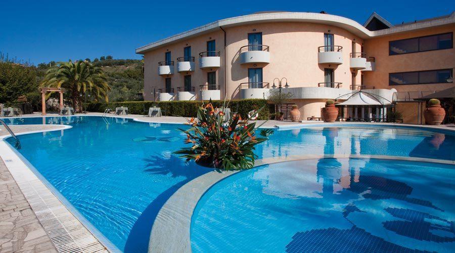 Albergo Ristorante Uliveto Veroli エクステリア 写真
