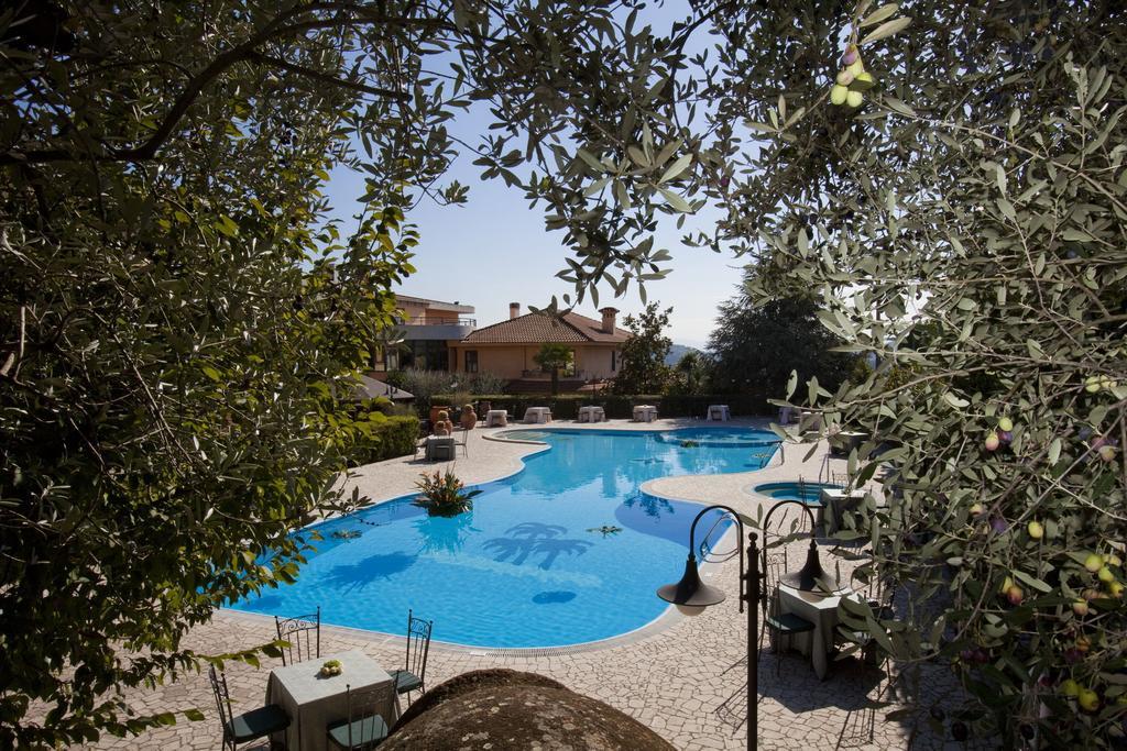 Albergo Ristorante Uliveto Veroli エクステリア 写真