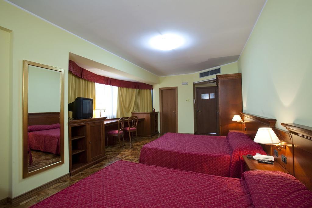 Albergo Ristorante Uliveto Veroli 部屋 写真