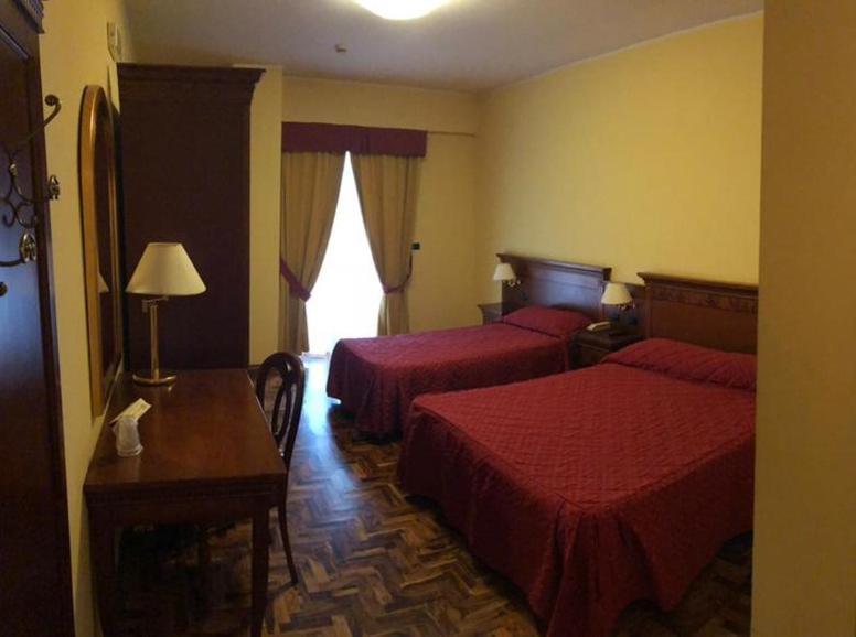 Albergo Ristorante Uliveto Veroli エクステリア 写真
