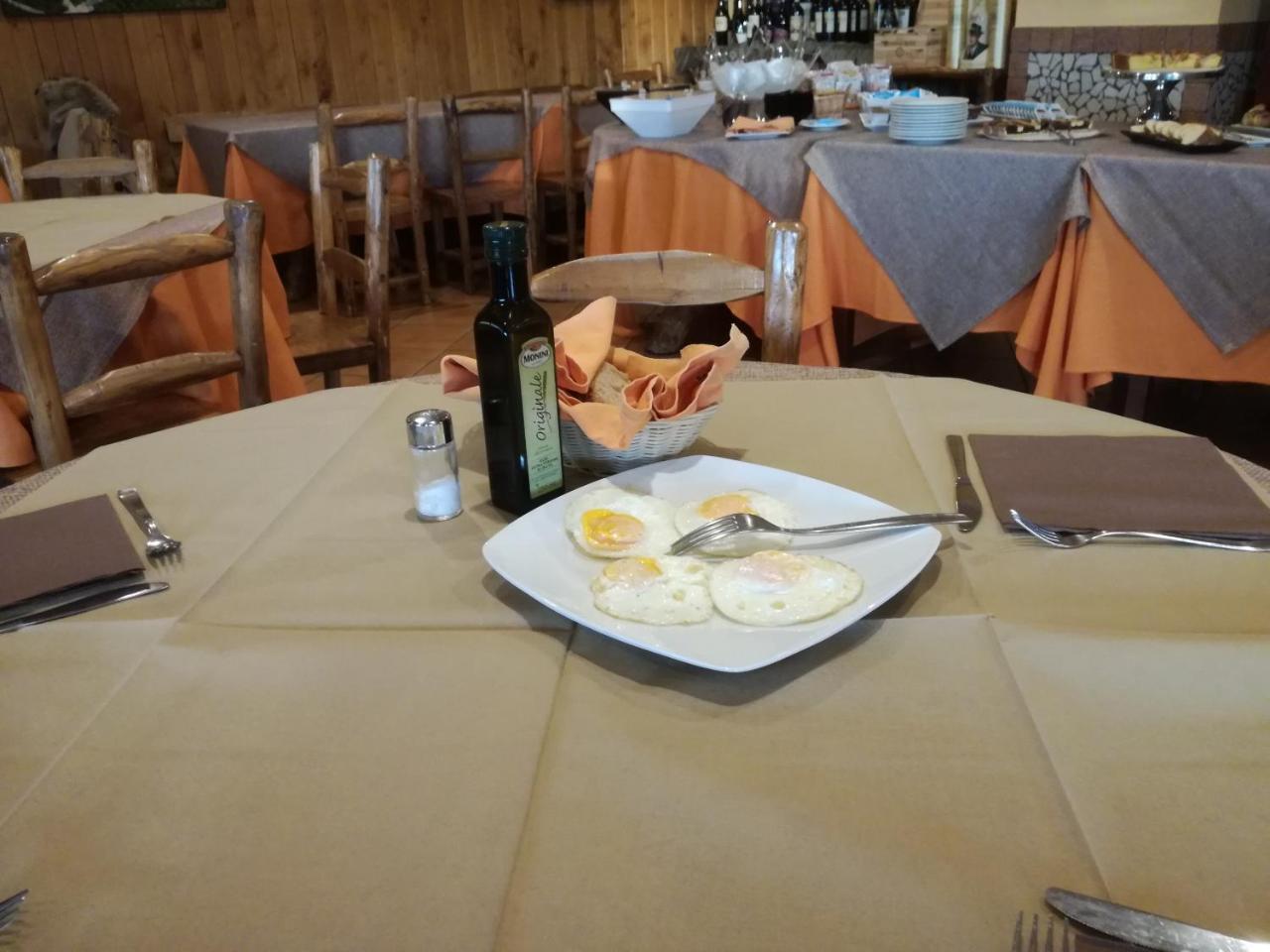 Albergo Ristorante Uliveto Veroli エクステリア 写真
